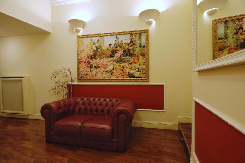 Hotel Dimora Frattina Rzym Zewnętrze zdjęcie