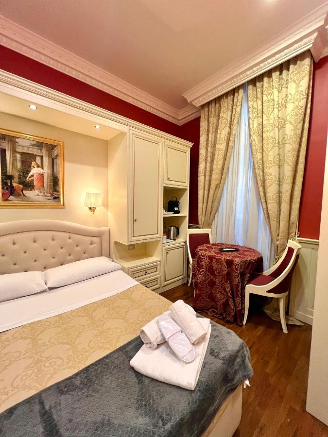 Hotel Dimora Frattina Rzym Zewnętrze zdjęcie