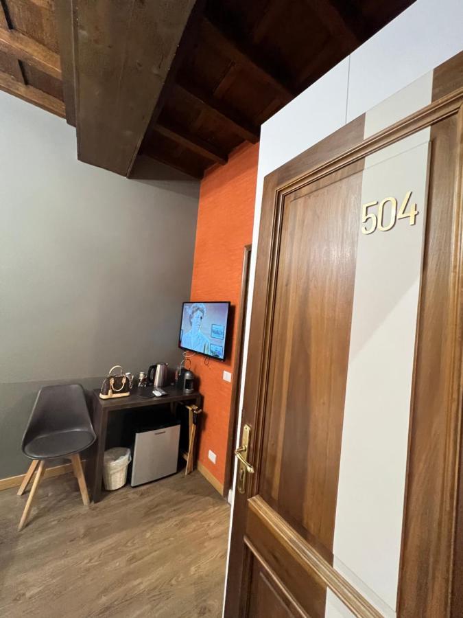 Hotel Dimora Frattina Rzym Zewnętrze zdjęcie